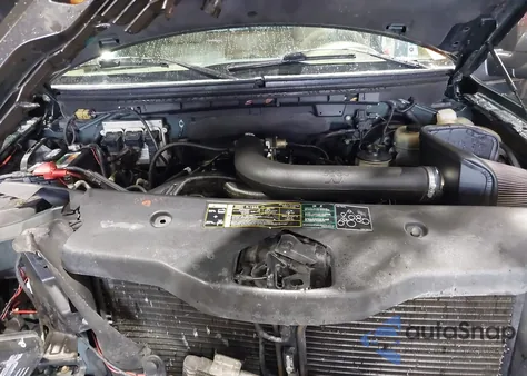 2004 Ford F-150 Fx4/Lariat/Xl/Xlt from USA, damaged, VIN 1FTPX14564NB01428